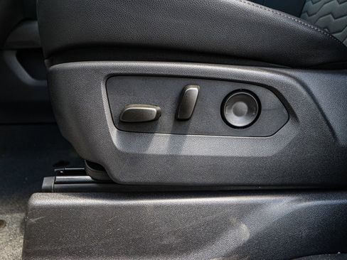 New 2025 Chevrolet Silverado 1500 ZR2 w/ Technology Package image 30