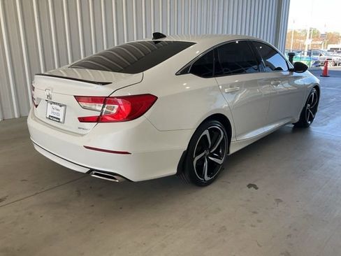 Certified 2022 Honda Accord Sport image 19