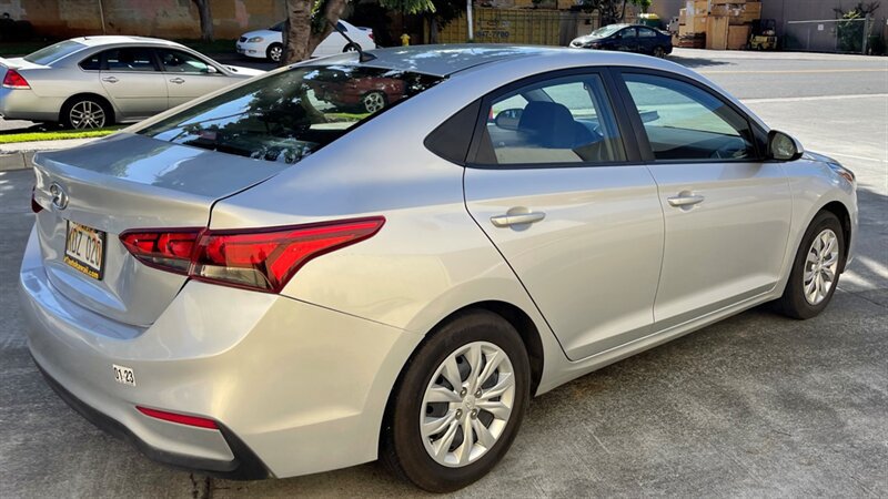 Used 2020 Hyundai Accent SE FWD image 6