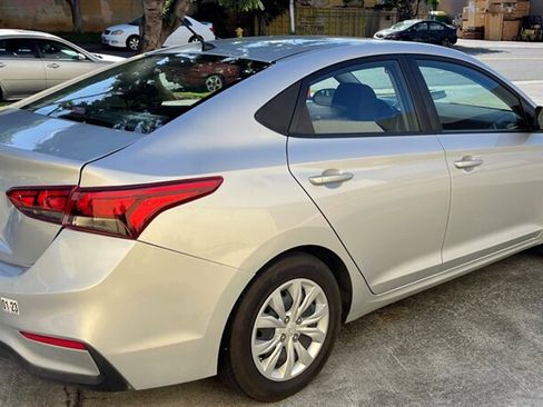 Used 2020 Hyundai Accent SE FWD image 6
