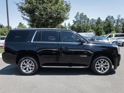 Used 2020 GMC Yukon SLT w/ Open Road Package AWD/4WD image 10