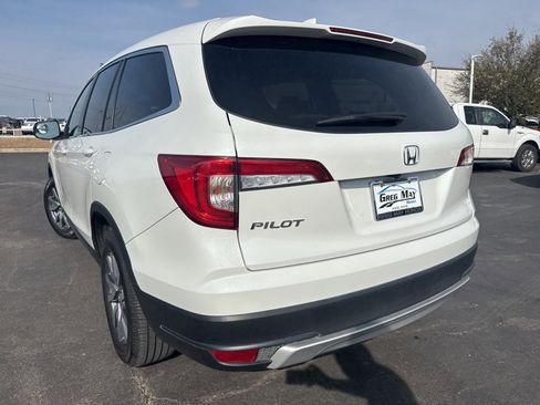 Used 2021 Honda Pilot EX image 5