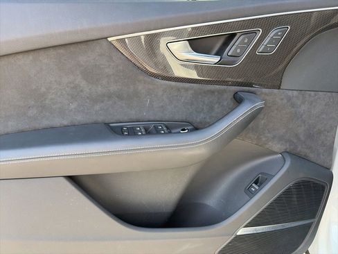 Used 2022 Audi SQ7 Premium Plus image 9
