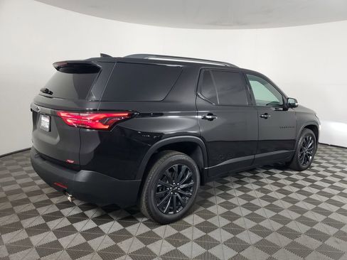 Used 2023 Chevrolet Traverse RS image 4