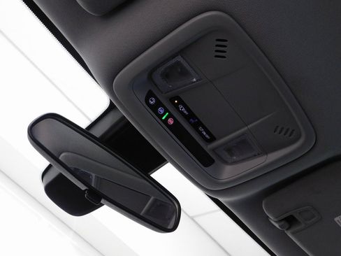 Used 2022 Chevrolet Malibu LT image 70