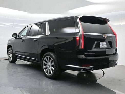 Used 2024 Cadillac Escalade ESV Premium Luxury Platinum AWD/4WD image 5