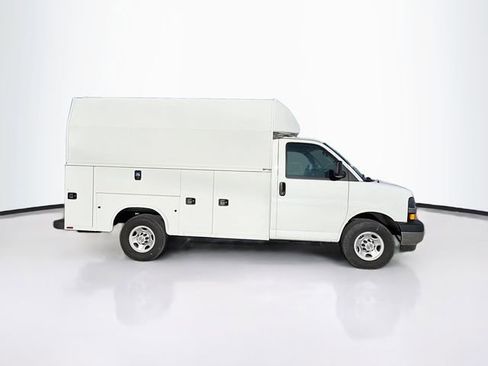 New 2024 Chevrolet Express 3500 w/ Power Convenience Package image 8
