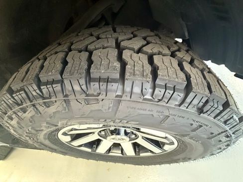 Used 2023 Toyota 4Runner TRD Off-Road Premium w/ Off Road Premium Plus Package AWD/4WD image 12