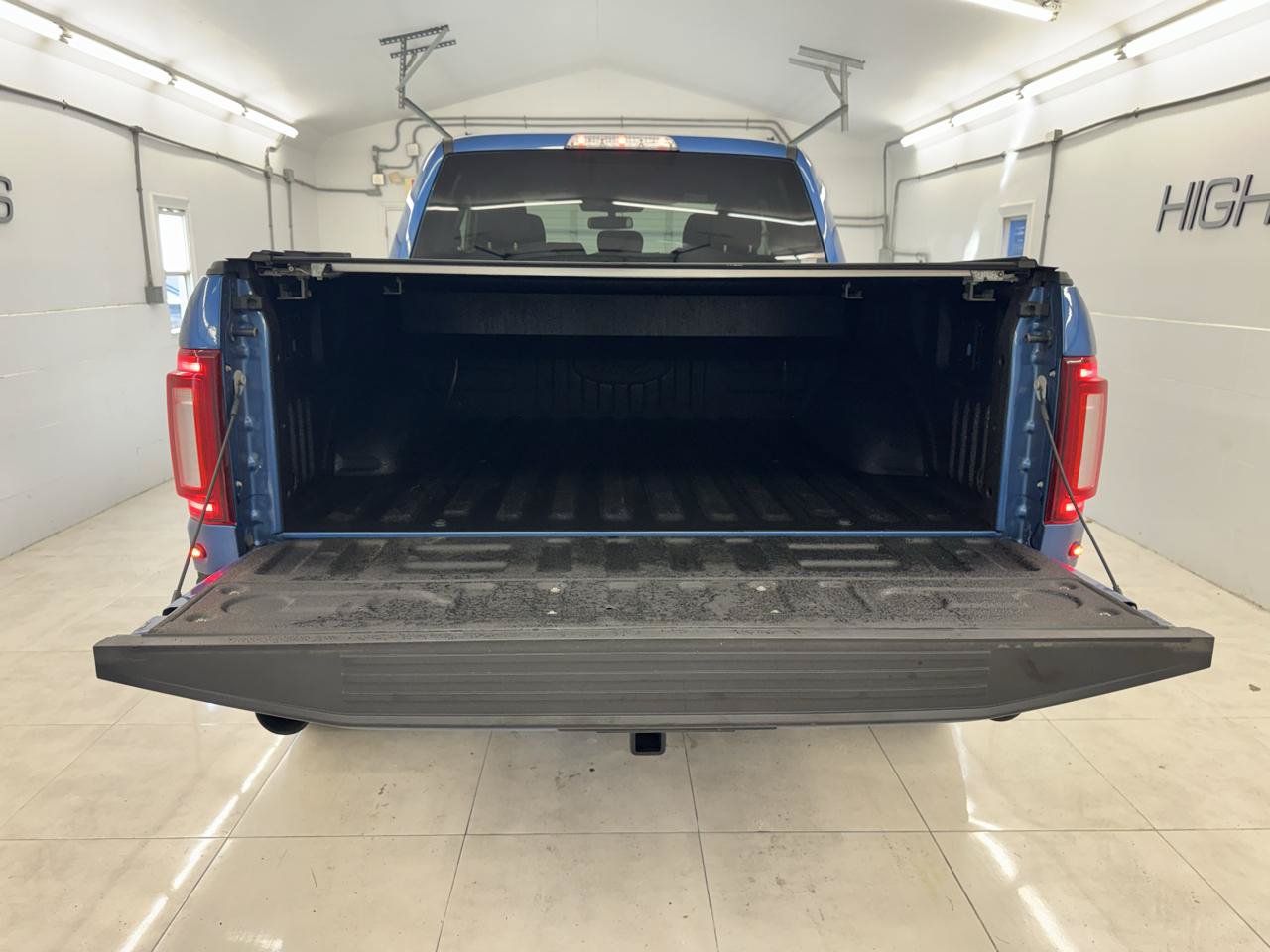 Used 2019 Ford F150 Raptor AWD/4WD image 6