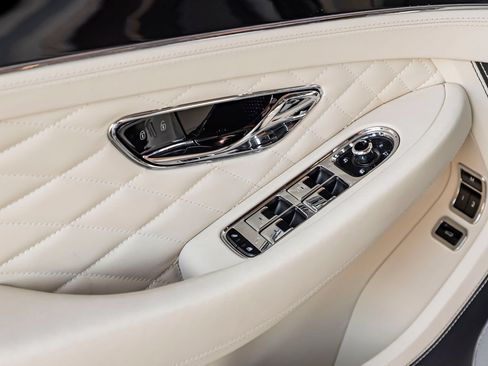 Used 2024 Bentley Continental GT Azure AWD/4WD image 27