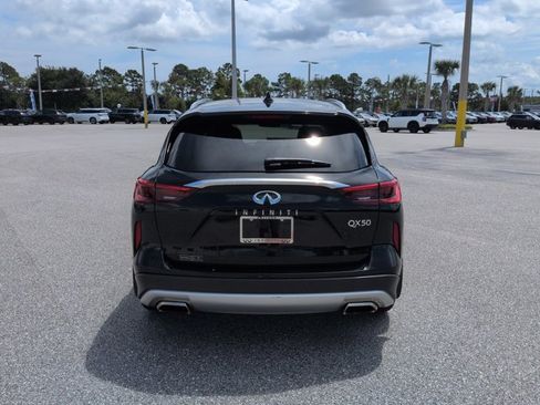 Used 2019 INFINITI QX50 Essential w/ Premium Heat Package FWD image 6