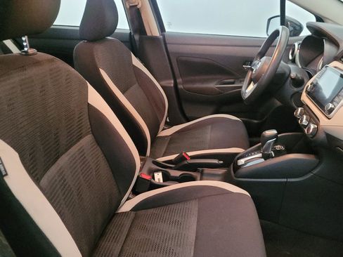 Used 2021 Nissan Versa SV FWD image 21