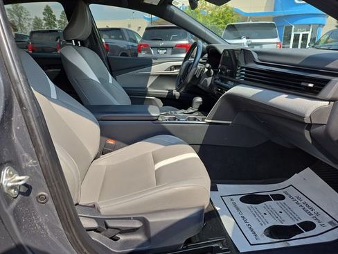Used 2025 Toyota Camry SE w/ Convenience Package AWD/4WD image 33
