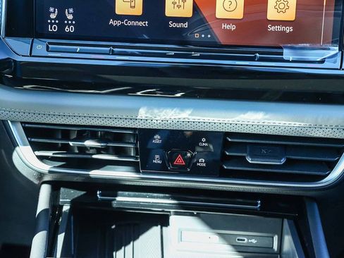 New 2026 Volkswagen Atlas Peak Edition image 25