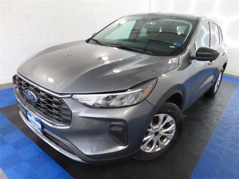 Used 2025 Ford Escape Active AWD/4WD image 4