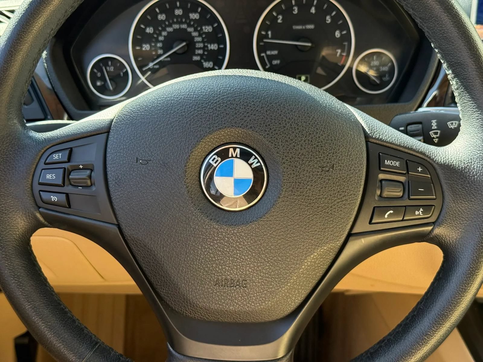Used 2014 BMW 328i xDrive Wagon AWD/4WD image 25