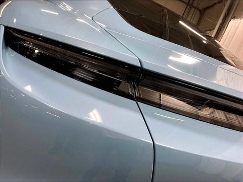 Used 2021 Porsche Taycan 4S w/ Premium Package image 35