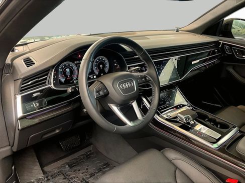 Certified 2025 Audi Q8 Prestige w/ Prestige Package AWD/4WD image 17