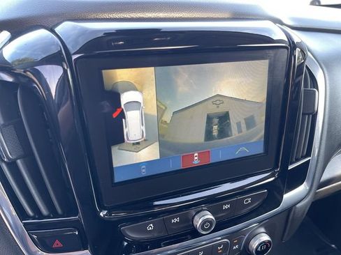 Used 2018 Chevrolet Traverse LT AWD/4WD image 21