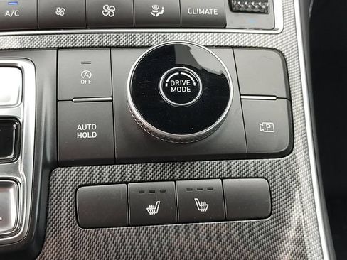 Used 2023 Hyundai Santa Fe SEL w/ Premium Package FWD image 16