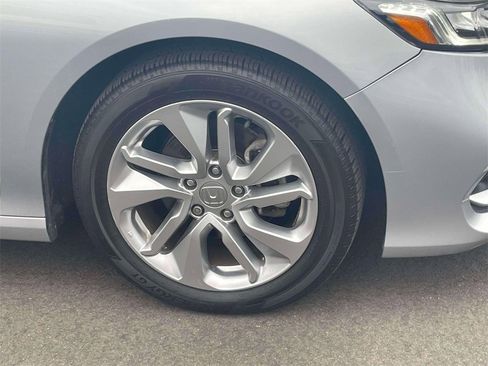 Used 2019 Honda Accord LX image 8