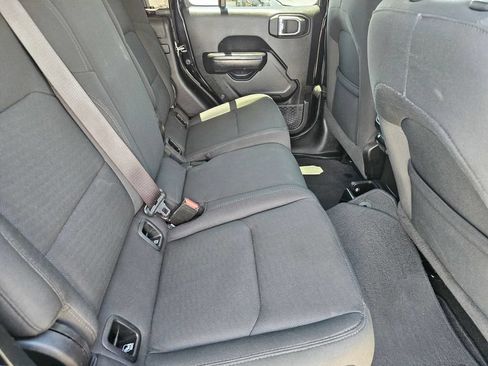 Used 2021 Jeep Gladiator Sport AWD/4WD image 15