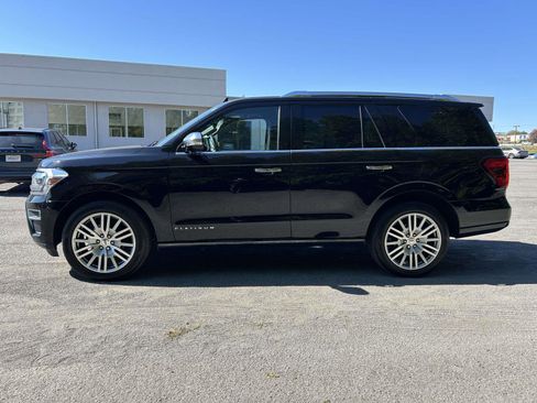 Used 2023 Ford Expedition Platinum image 6