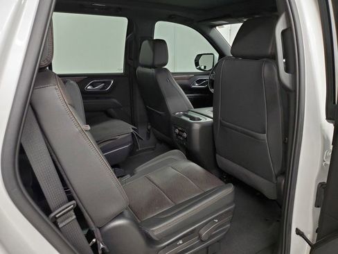 Used 2022 Chevrolet Tahoe High Country w/ Premium Package image 27