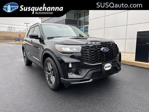 New 2026 Ford Explorer ST-Line image 1