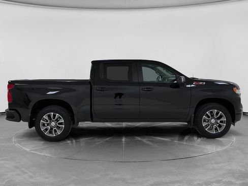 Used 2025 Chevrolet Silverado 1500 RST AWD/4WD image 2