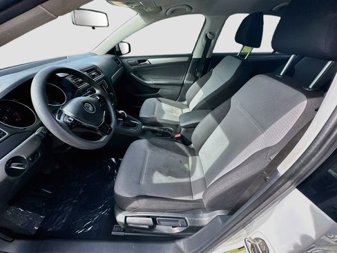 Used 2017 Volkswagen Jetta S FWD image 13