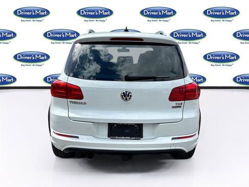 Used 2017 Volkswagen Tiguan Sport image 6