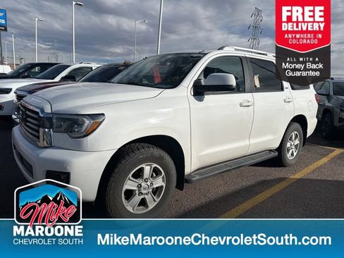 Used 2020 Toyota Sequoia SR5 image 1