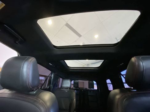 Used 2018 Ford Explorer Sport w/ Equipment Group 401A image 24