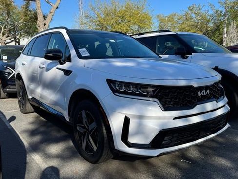Used 2023 Kia Sorento EX w/ Panoramic Sunroof Package image 10