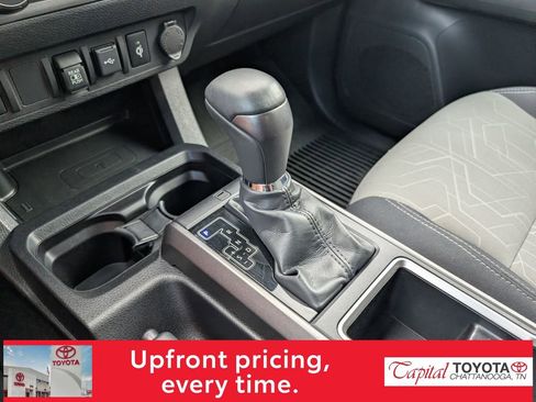 Used 2023 Toyota Tacoma TRD Off-Road AWD/4WD image 23