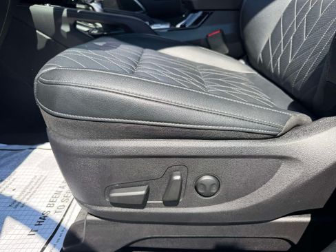 Used 2025 Kia Telluride EX X-Line AWD/4WD image 18