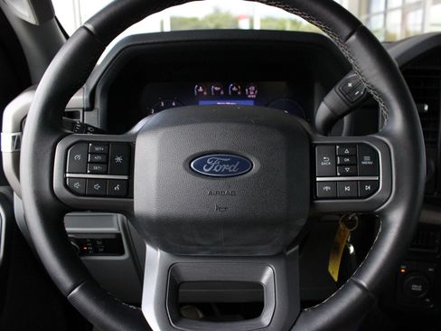 Used 2024 Ford F150 XLT AWD/4WD image 29