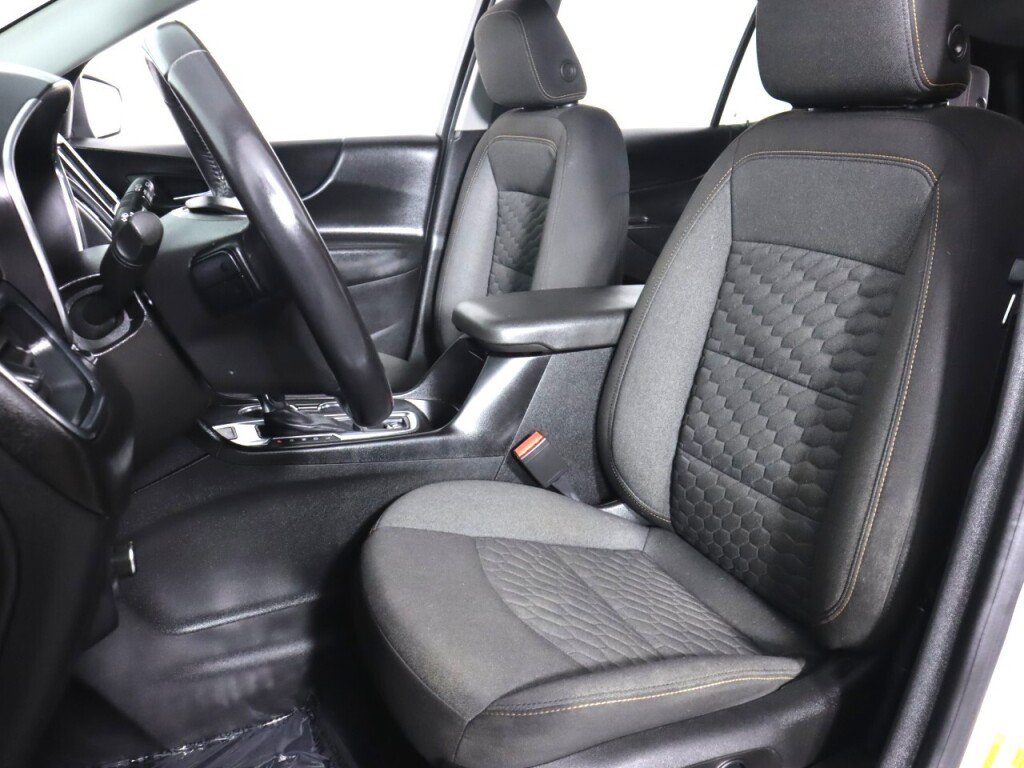 Used 2019 Chevrolet Equinox LT w/ Driver Convenience Package AWD/4WD image 30