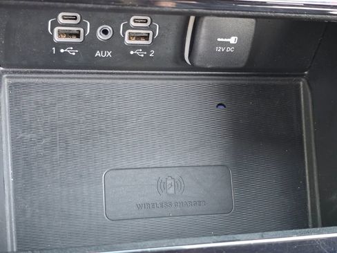 Used 2023 Jeep Grand Cherokee Altitude RWD image 22