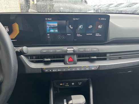 Used 2025 Kia K4 LXS image 17