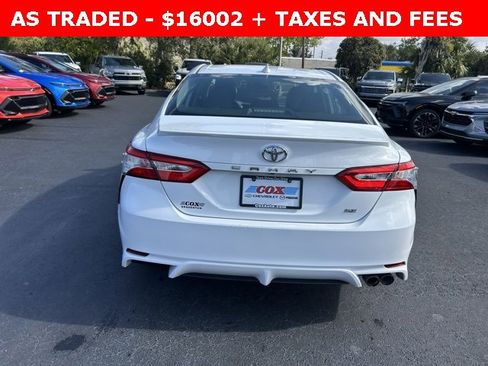 Used 2020 Toyota Camry SE image 5
