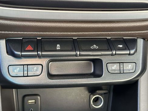 Used 2018 GMC Canyon SLT w/ Trailering Package image 24