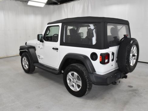 Used 2021 Jeep Wrangler Sport image 7