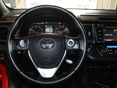 Used 2017 Toyota RAV4 SE w/ Power Extra Value Package FWD image 11