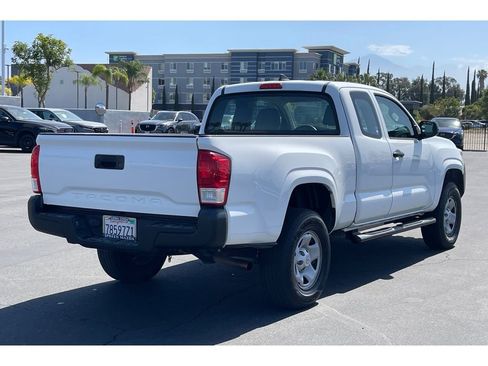 Used 2016 Toyota Tacoma SR RWD image 7