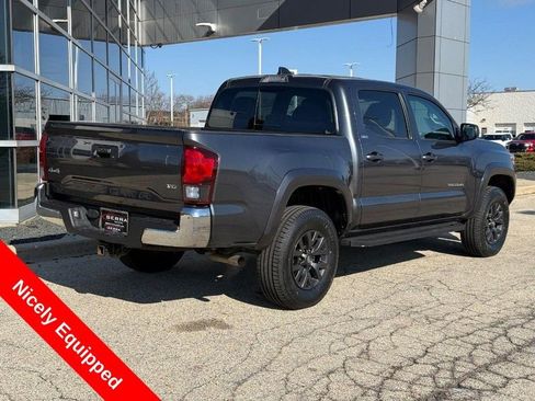 Used 2023 Toyota Tacoma SR5 AWD/4WD image 3