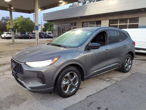 Certified 2023 Ford Escape ST-Line w/ Tech Pack #1 AWD/4WD image 7