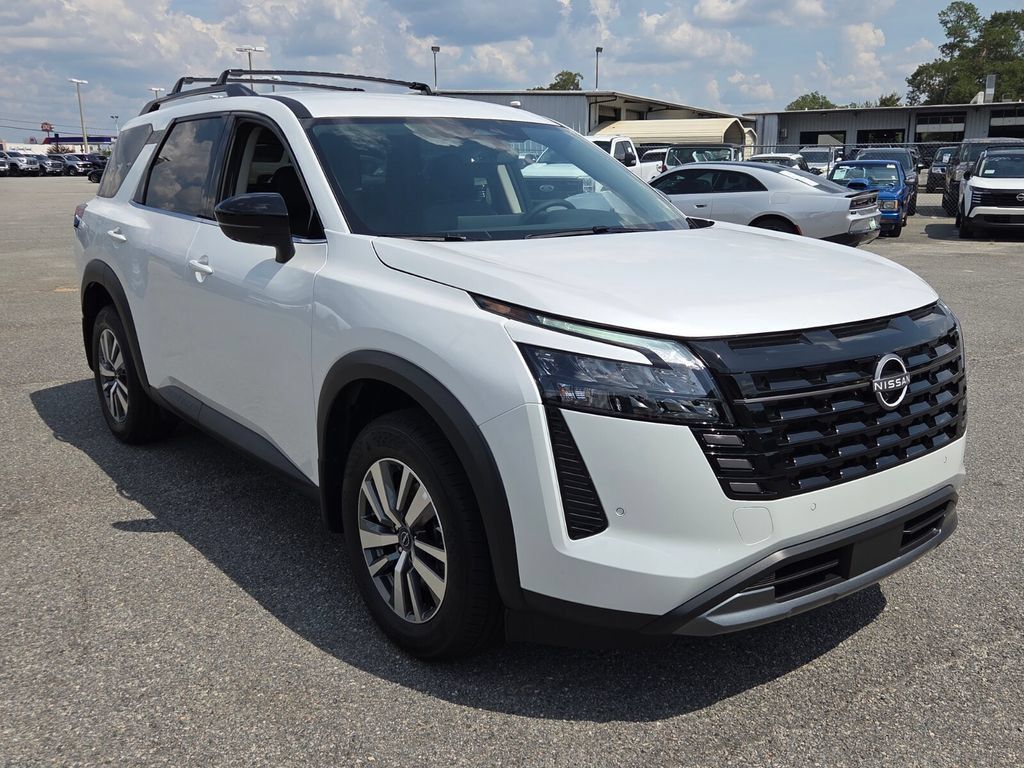 New 2026 Nissan Pathfinder SL w/ Cargo Package FWD image 17