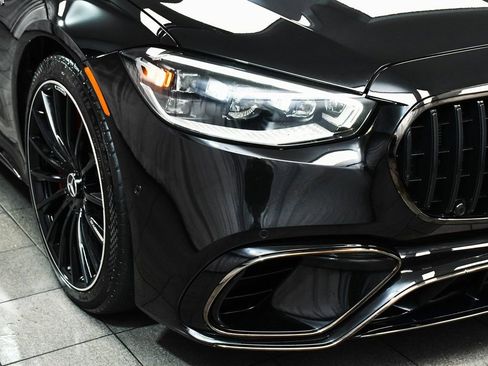 Used 2025 Mercedes-Benz S 63 AMG S w/ AMG Night Package image 84